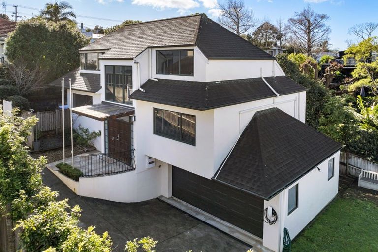 Photo of property in 19a Riddell Road, Glendowie, Auckland, 1071