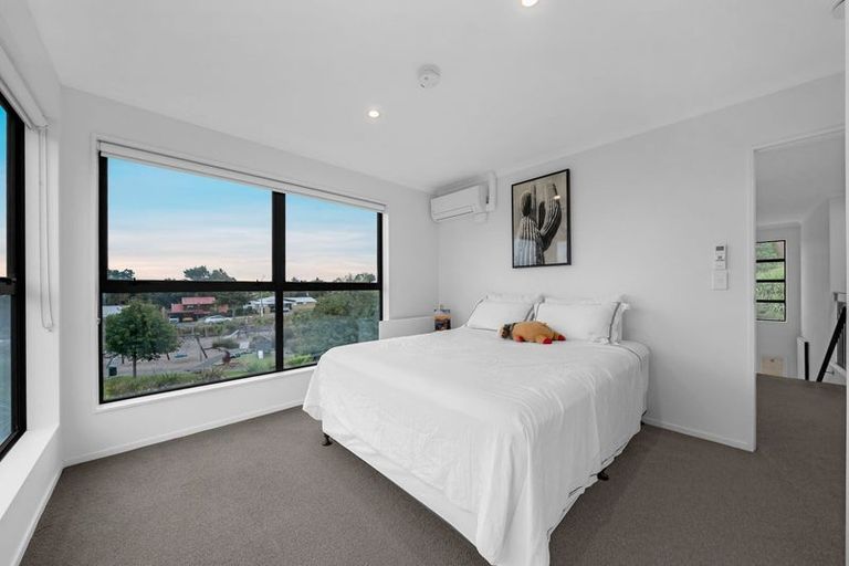 Photo of property in 4 Matairangi Avenue, Totara Heights, Auckland, 2105