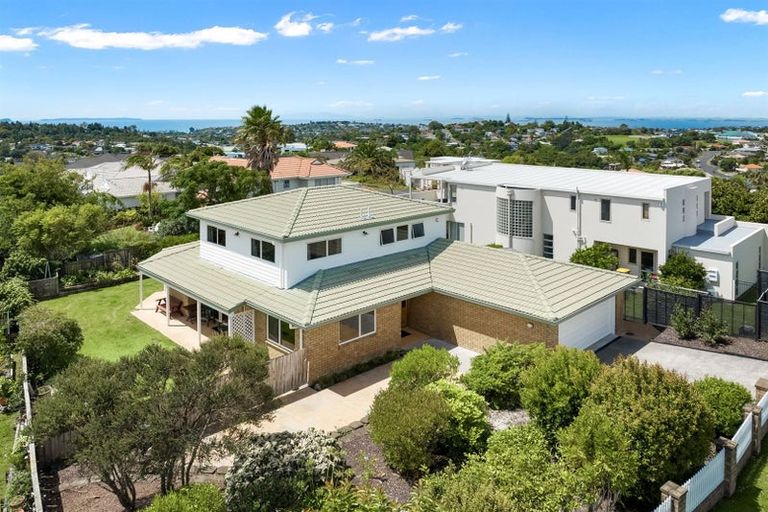 Photo of property in 4 Caversham Drive, Torbay, Auckland, 0630