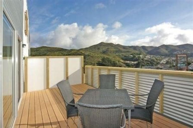 Photo of property in 24 Saddleback Grove, Karori, Wellington, 6012