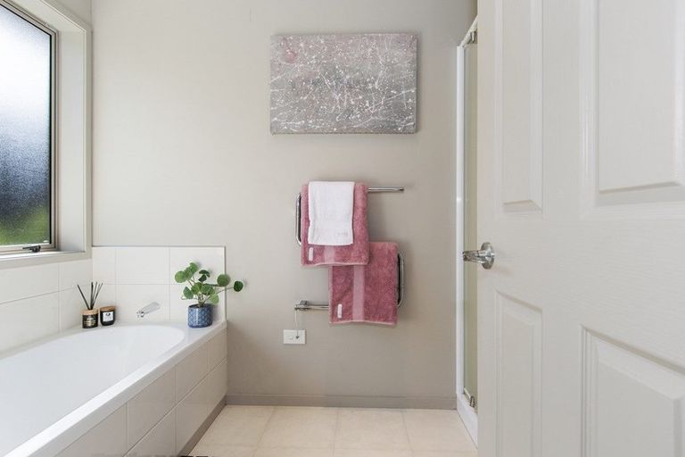 Photo of property in 44 Condor Drive, Pyes Pa, Tauranga, 3112