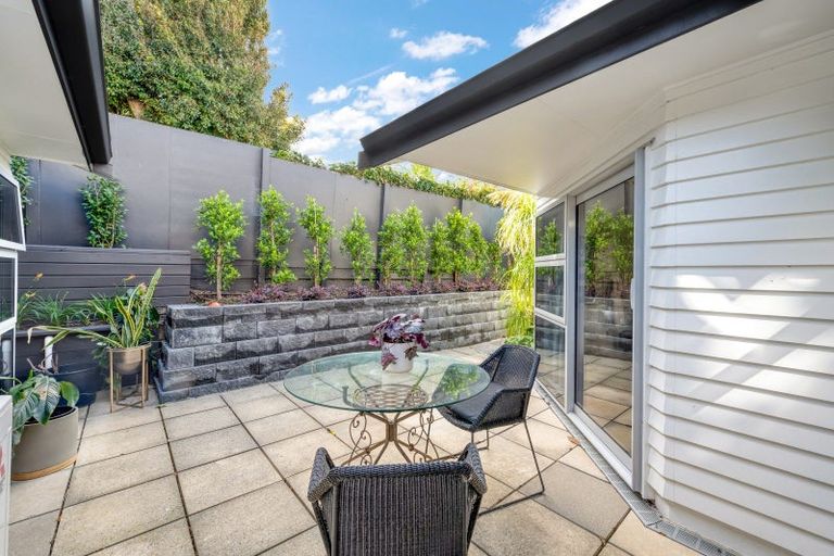 Photo of property in 53 Manor Park, Sunnyhills, Auckland, 2010