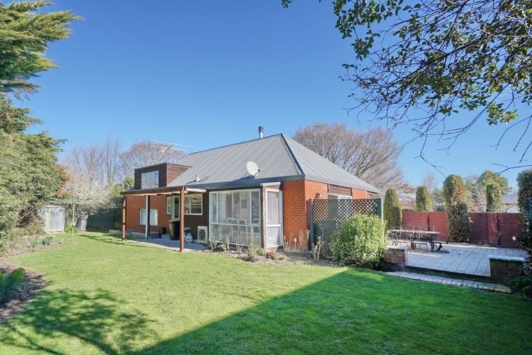 Photo of property in 12 Milesbrook Close, Rangiora, 7400
