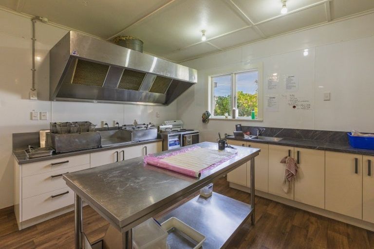 Photo of property in 11 Abercromby Street, Porangahau, 4293