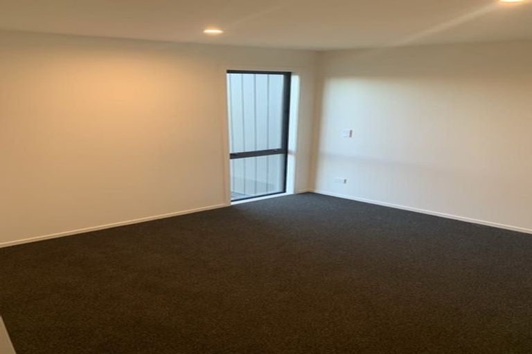 Photo of property in 642b Massey Road, Mangere, Auckland, 2022