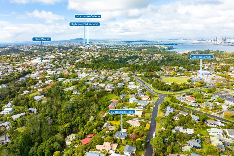 Photo of property in 69 Balmain Road, Birkenhead, Auckland, 0626