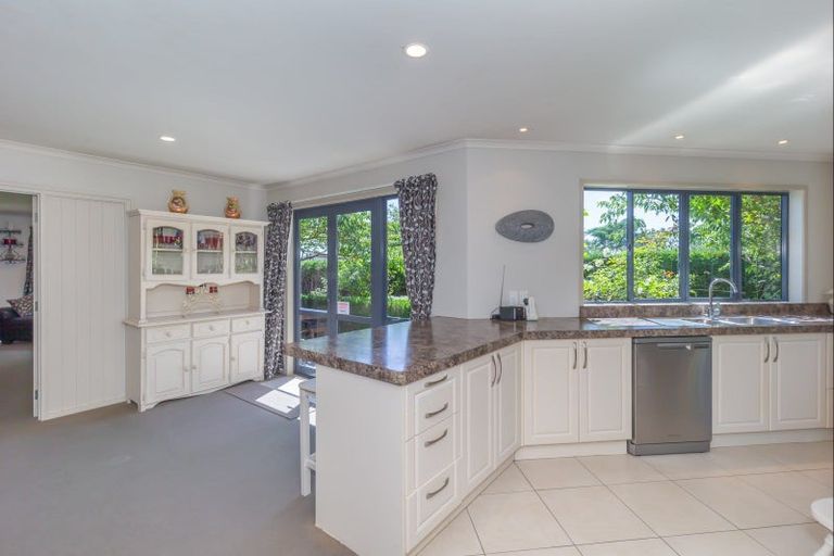 Photo of property in 52 Western Rise, Ohau, Levin, 5570