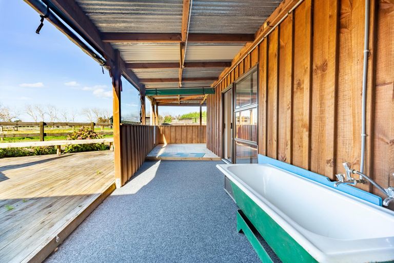 Photo of property in 1189 Glenbrook Road, Glenbrook, Waiuku, 2681