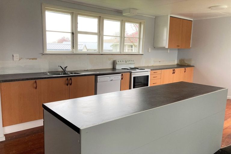 Photo of property in 40 Paul Crescent, Fairfield, Hamilton, 3214