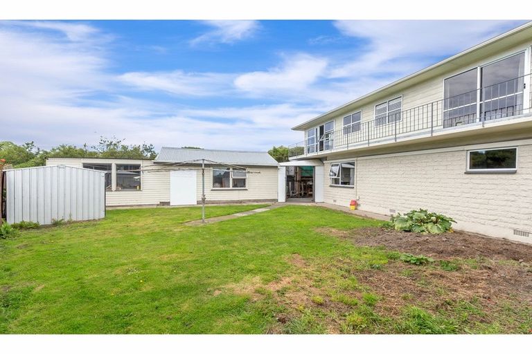 Photo of property in 32 Gould Crescent, Woolston, Christchurch, 8023