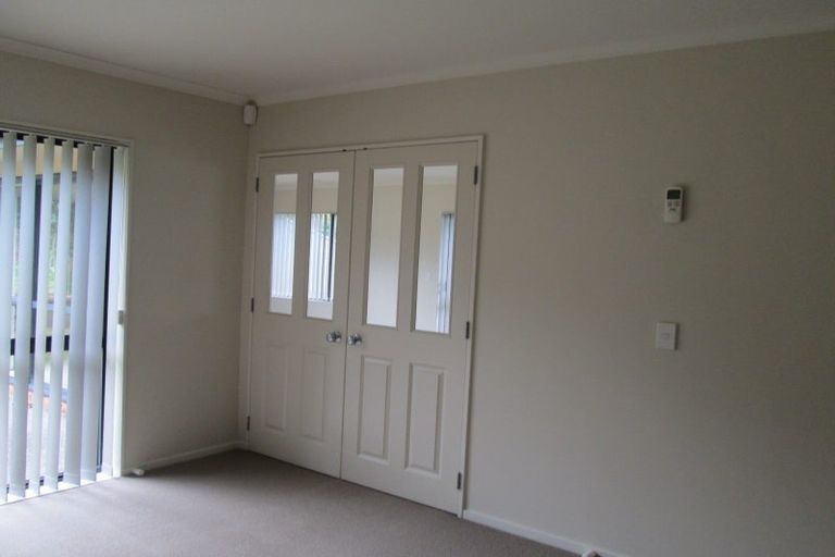 Photo of property in 9 Cascade Way, Paraparaumu, 5032