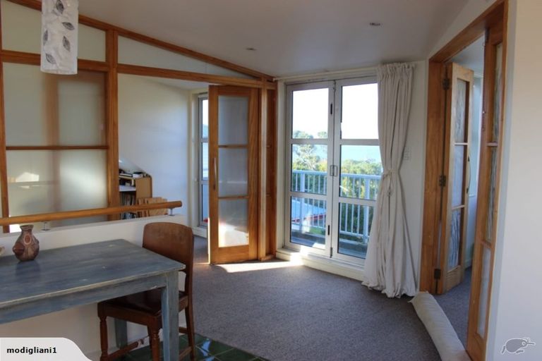 Photo of property in 19 Milne Terrace, Island Bay, Wellington, 6023