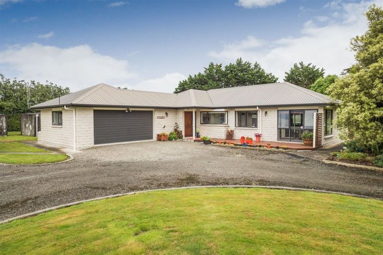 Photo of property in 981 Roberts Line, Bunnythorpe, Palmerston North, 4478