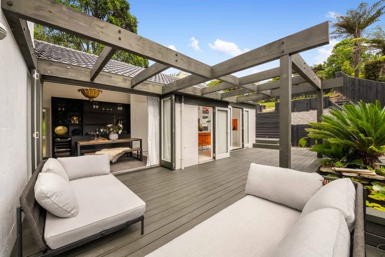 Photo of property in 26 Braemar Road, Castor Bay, Auckland, 0620