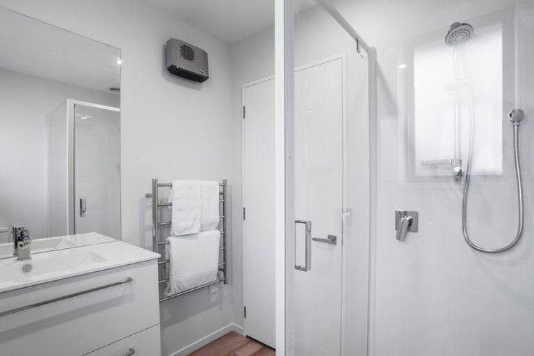 Photo of property in 28 Blakely Street, Amberley, 7410