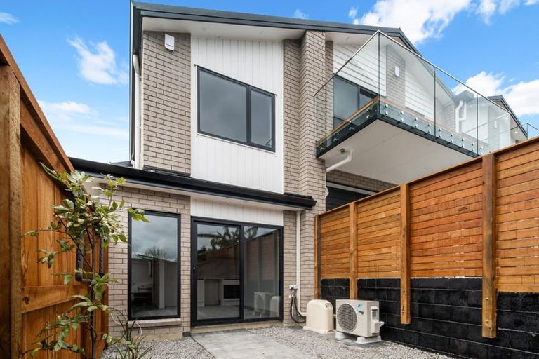 Photo of property in 20 Sabot Place, Massey, Auckland, 0614