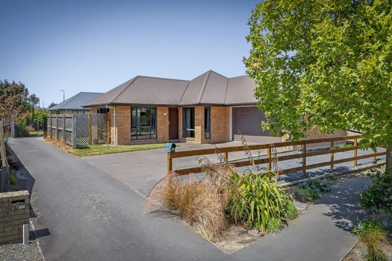 Photo of property in 8a Othello Drive, Rolleston, 7614