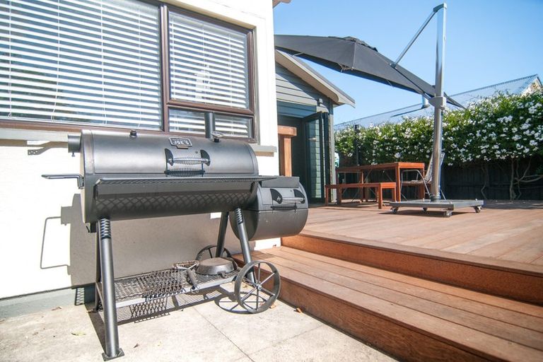 Photo of property in 117 Mackworth Street, Woolston, Christchurch, 8062