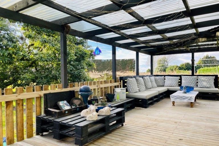 Photo of property in 330 No 2 Road, Te Puke, 3182