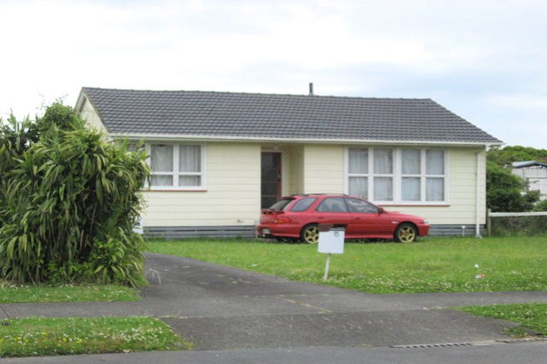 Photo of property in 15 Fairey Place, Mangere, Auckland, 2022