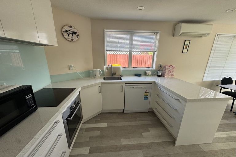 Photo of property in 1/12 Sawyers Arms Road, Northcote, Christchurch, 8052