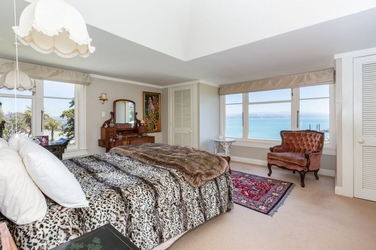 Photo of property in 30 Seapoint Road, Bluff Hill, Napier, 4110