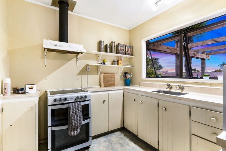 Photo of property in 59 Anich Road, Massey, Auckland, 0614