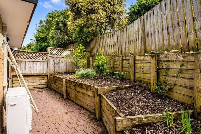 Photo of property in 1/2 Arawa Street, New Lynn, Auckland, 0600