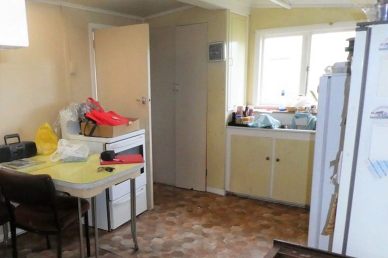 Photo of property in 56 Stafford Street, Hampden, 9410