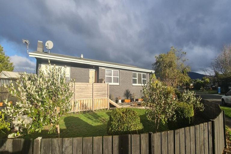 Photo of property in 60 Rangipoia Place, Turangi, 3334