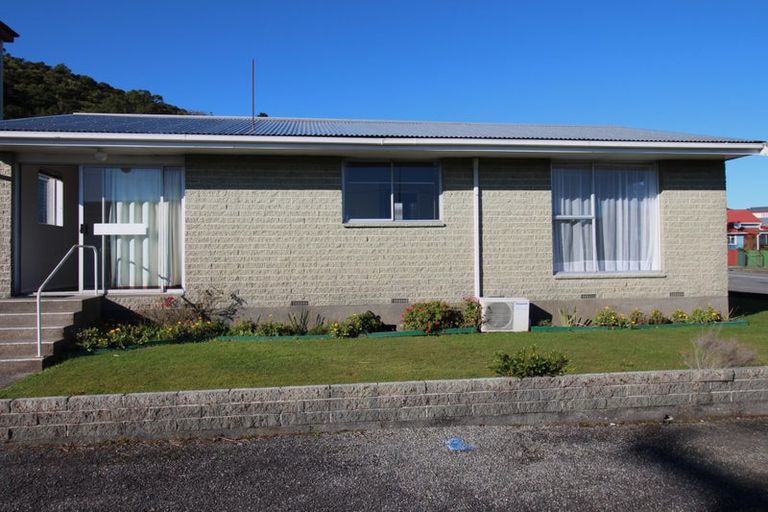 Photo of property in 27 Shakespeare Street, Greymouth, 7805