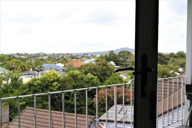 Photo of property in 6/14a Albert Road, Devonport, Auckland, 0624