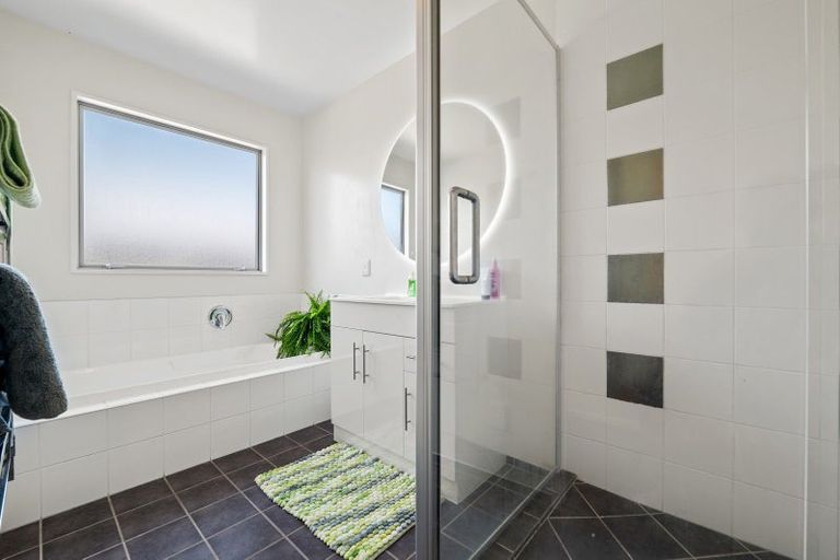 Photo of property in 15 Riverwood Boulevard, Redwood, Christchurch, 8051