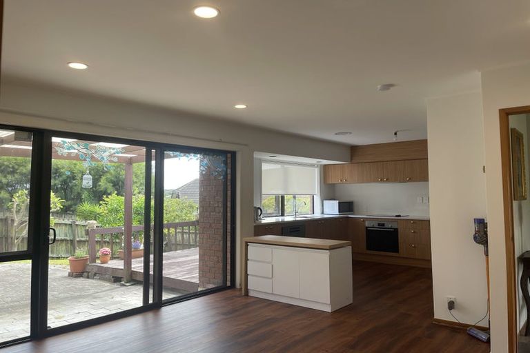 Photo of property in 69 Oliver Road, Eastern Beach, Auckland, 2012