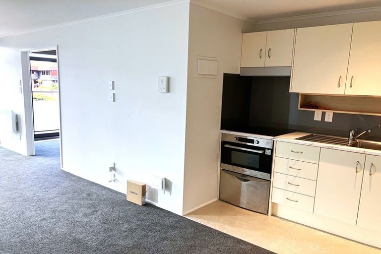 Photo of property in 8d/30 Westward Ho, Glen Eden, Auckland, 0602