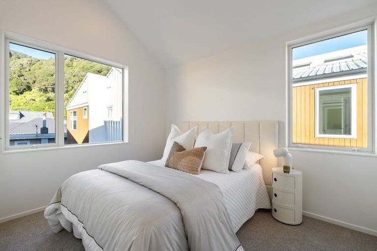 Photo of property in 2/17 Puriri Street, Woburn, Lower Hutt, 5010
