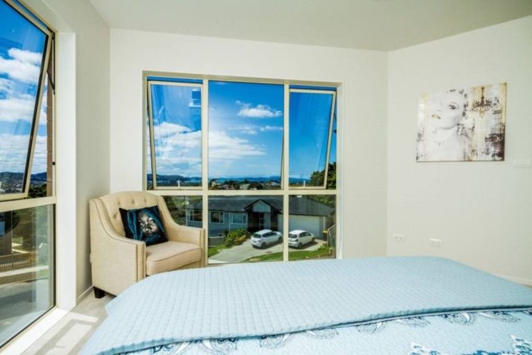 Photo of property in 14 Spyglass Street, Red Beach, 0932