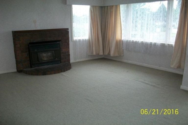 Photo of property in 23 Barbary Avenue, Kelston, Auckland, 0602