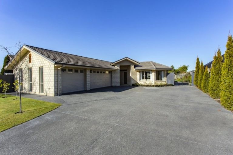 Photo of property in 4 Ascot Place, Rangiora, 7400