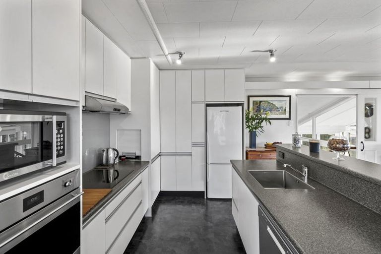 Photo of property in 1 Gunns Crescent, Cashmere, Christchurch, 8022