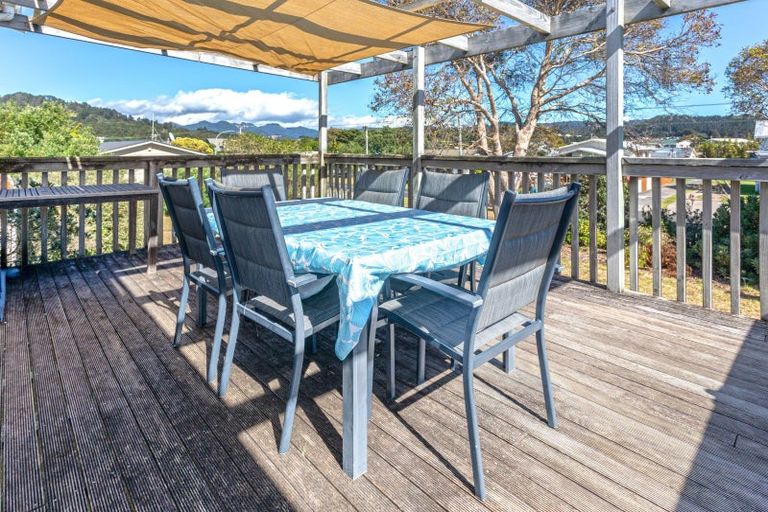 Photo of property in 210 Given Avenue, Whangamata, 3620