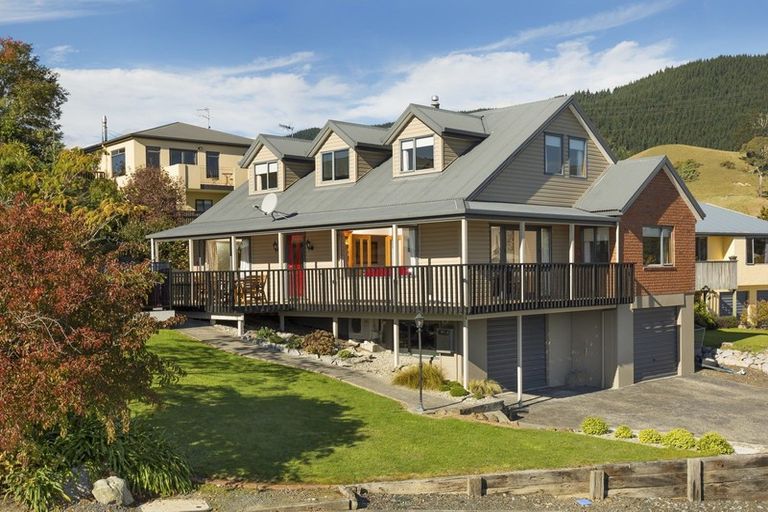 Photo of property in 35 Olympus Way, Richmond, 7020