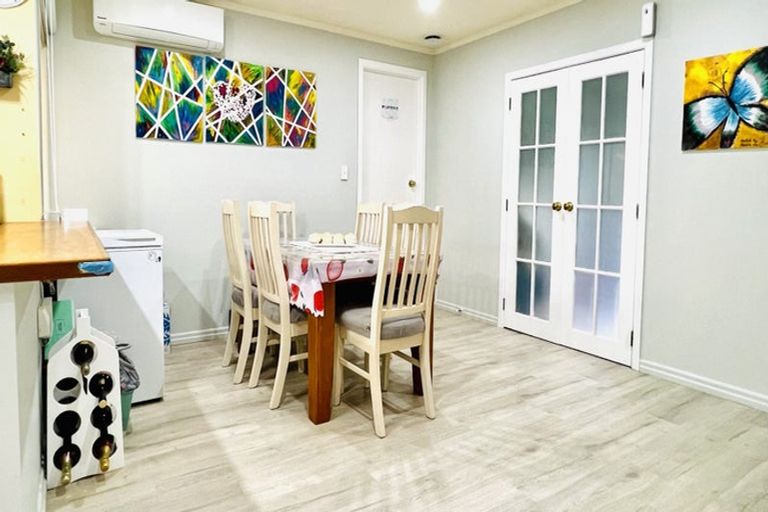 Photo of property in 89 Saddleback Rise, Murrays Bay, Auckland, 0630