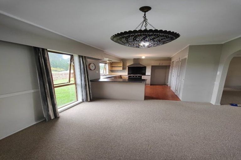 Photo of property in 4 Derrimore Heights, Clover Park, Auckland, 2019