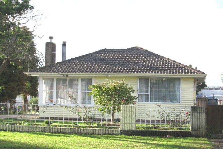 Photo of property in 1/24 Woodford Avenue, Henderson, Auckland, 0610
