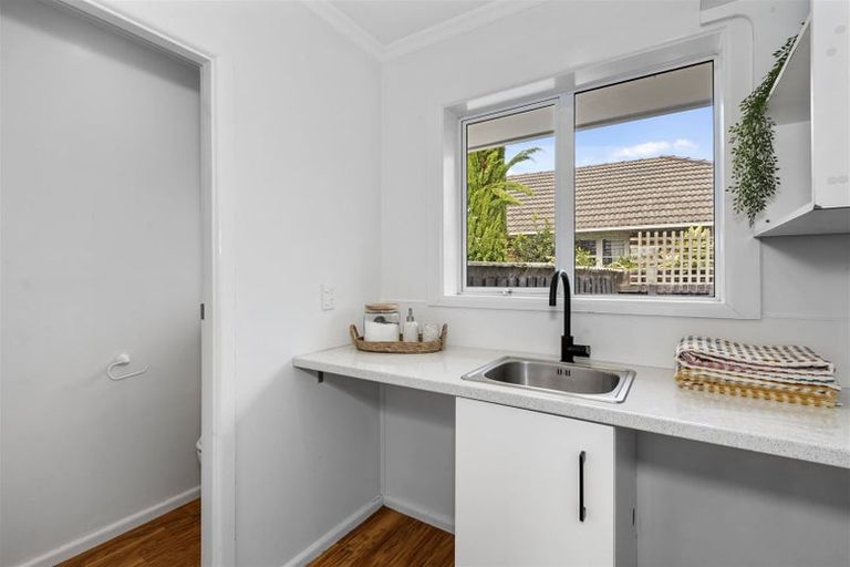 Photo of property in 16 Gregan Crescent, Burnside, Christchurch, 8053