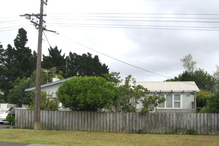 Photo of property in 102 Lancaster Road, Beach Haven, Auckland, 0626