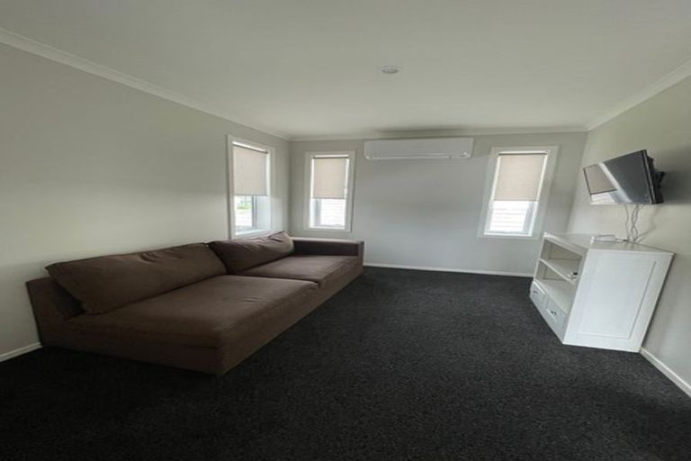 Photo of property in 21 Yulia Road, Flat Bush, Auckland, 2016