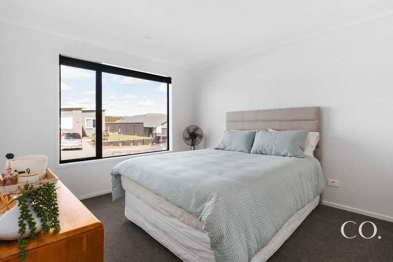 Photo of property in 22 Pioneer Crescent, Omokoroa, 3114