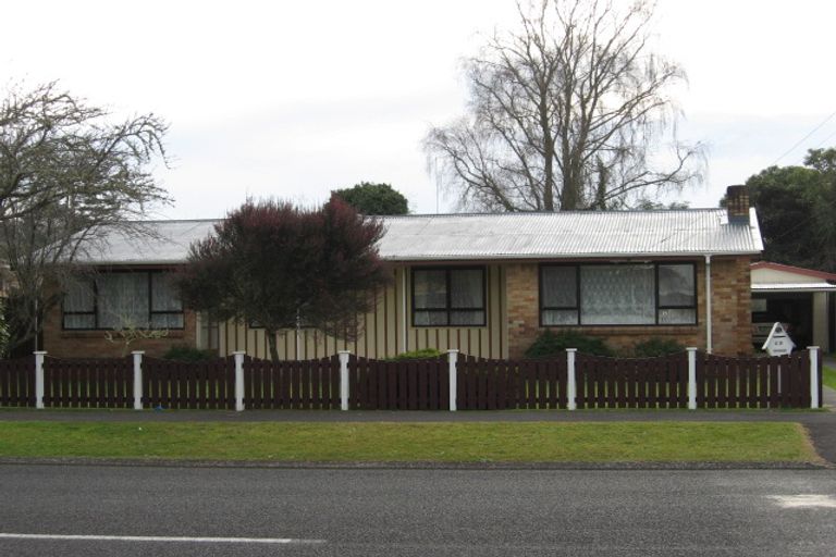 Photo of property in 69 Carrington Avenue, Silverdale, Hamilton, 3216